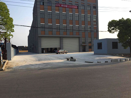a8021 上海松江区车墩新车公路新加路148号6400平方米两层仓库厂房出租