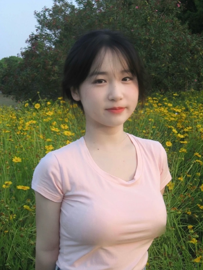 美艳妈妈怀上同学孩子安卓体验服下载v11