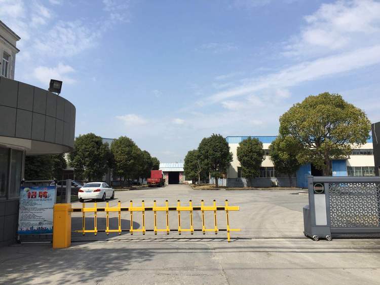 a8333 金山区枫泾镇工业园区 850平方米 单层厂房出租