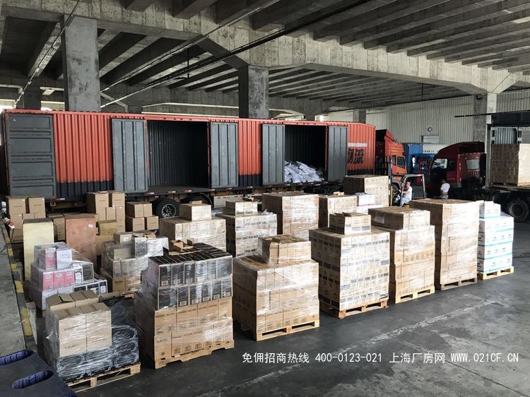 g1999 浦东川沙机场镇 国际仓库出租 5200平方米 带卸货平台