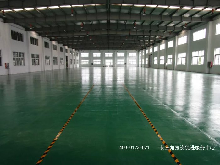g2092 嘉定区安亭镇漳翔路7000平方米仓库出租 托管式服务 层高八米 环氧地坪 中间无立柱