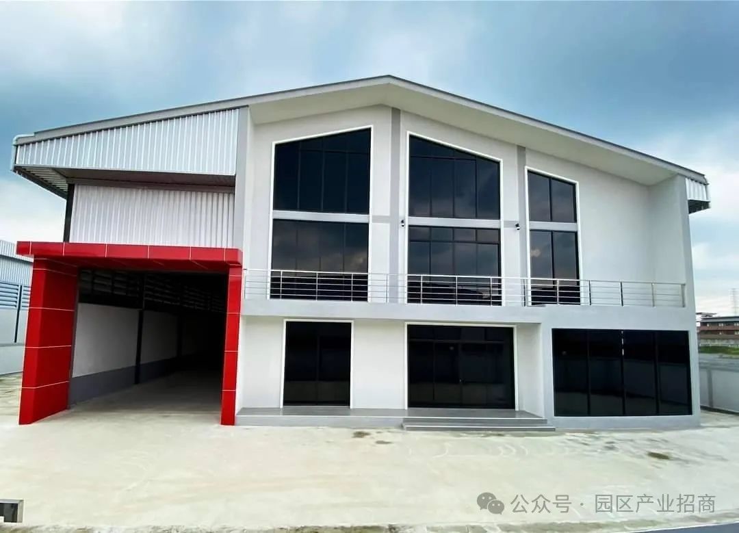 泰国龙仔厝府【紫色区】krathum baen区 工厂仓库出售 1424平方米/栋 2650万泰铢/栋,